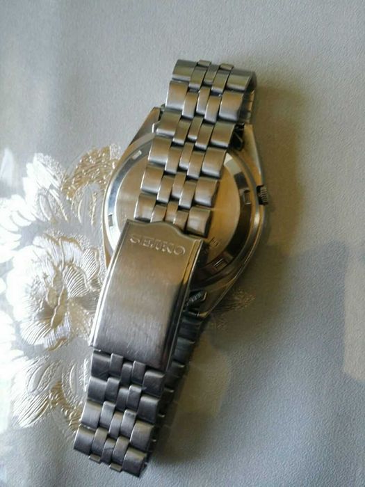 Продам наручные часы SEIKO-5