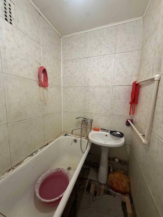 Продам 2 комнатную на 5мкр