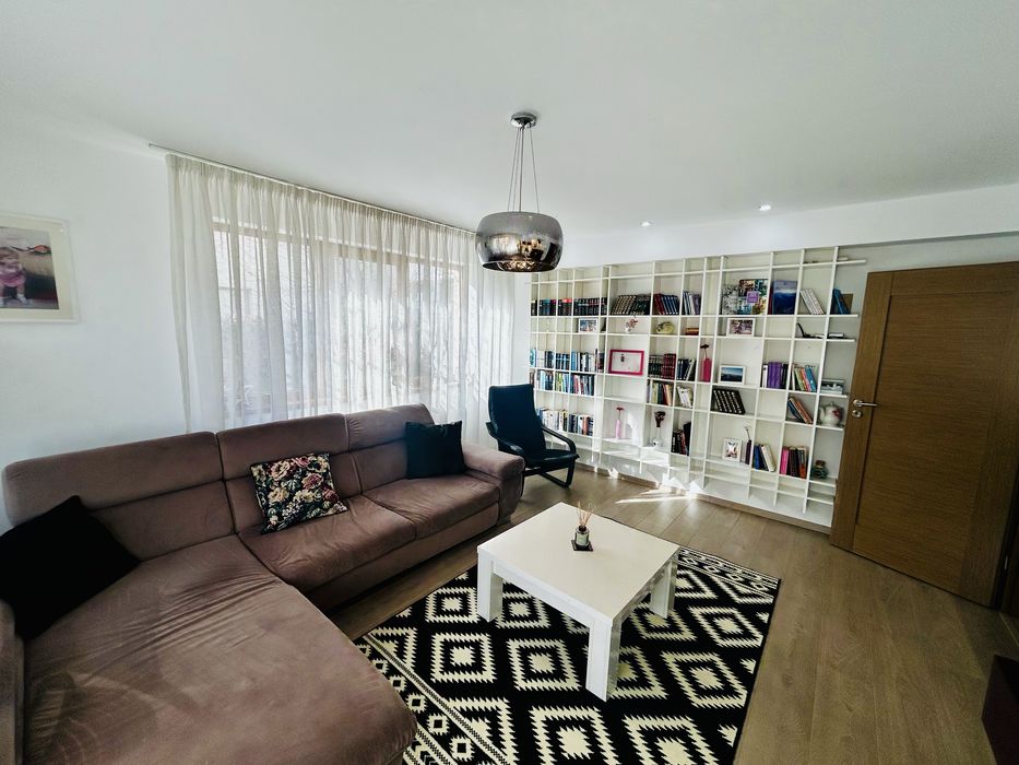 Duplex inchiriere, strada Somesului, 5 camere, 3 bai, 2 locuri parcare