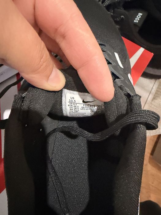 Продам кроссы Nike
