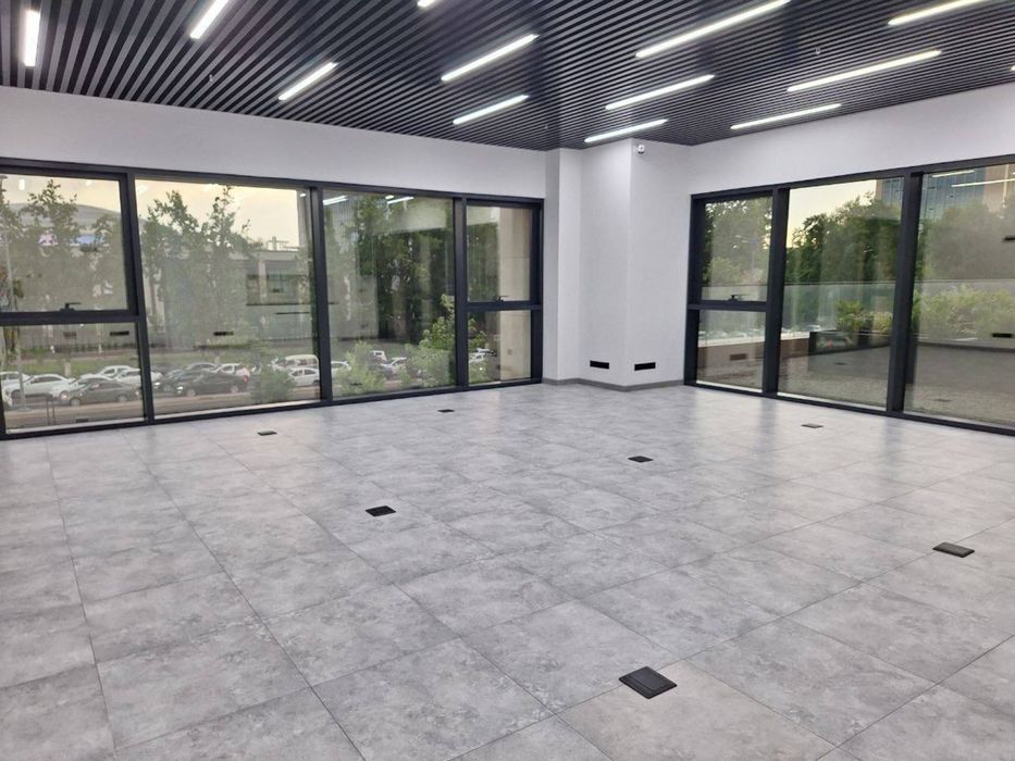 Офис 66кв в Nest one с арендатором и с ремонтом срочно