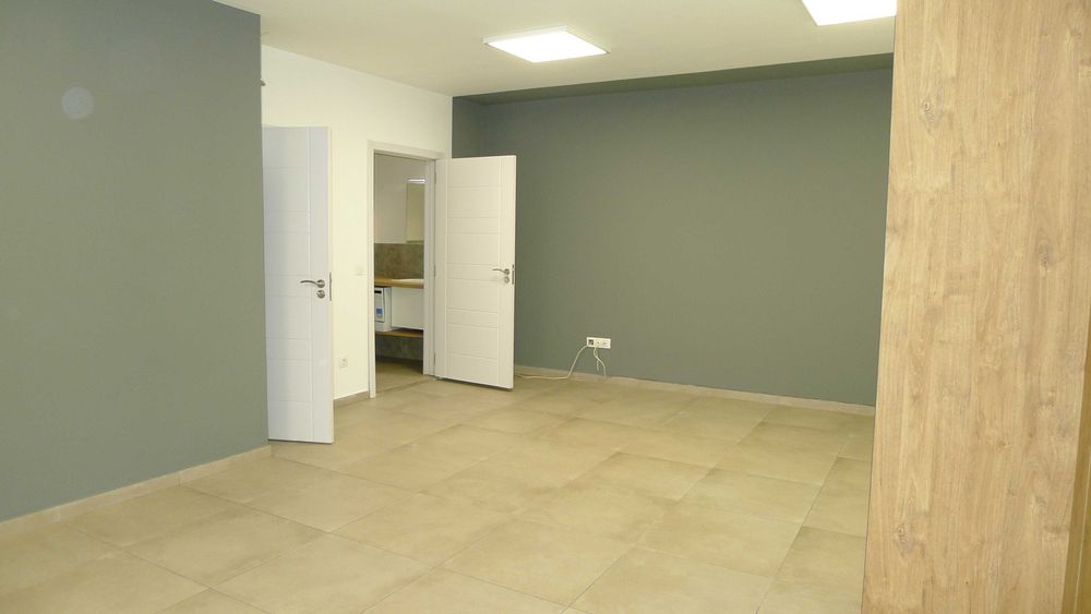 Дава се под наем Офис в София, Хиподрума - 40 кв.м за 459 € - Снимка #2