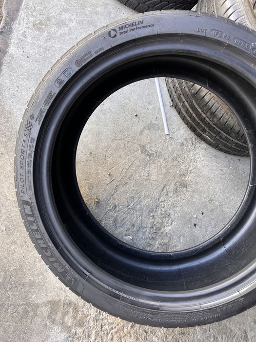 4 anvelope ca NOI VARA 245/35/19 , Michelin , 7.5 mm , DOT 2022