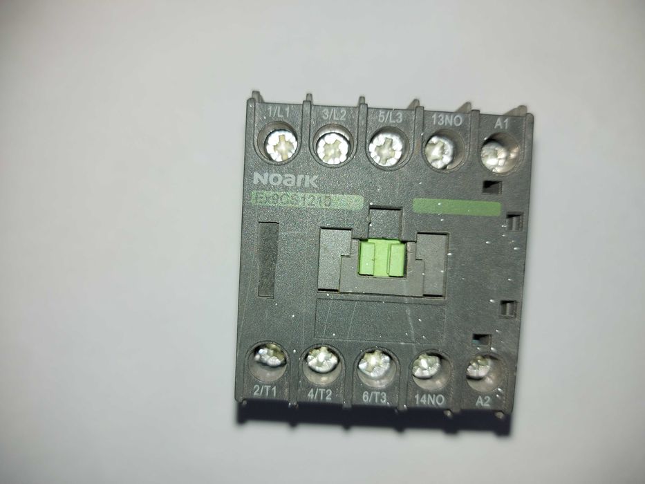 Mini-contactoar Noark Ex9CS12 01 3P 230V (101056) (folosit)