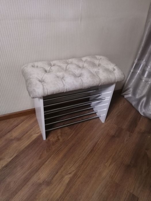 Обувница с мягким седеньем