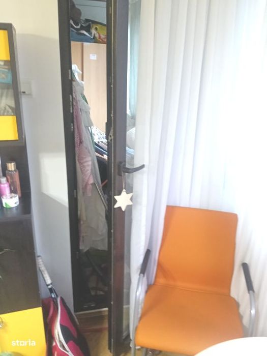 Apartament 3 camere - Etaj 1-63 mp-  2 Bai -12 minute de  Metrou Costi