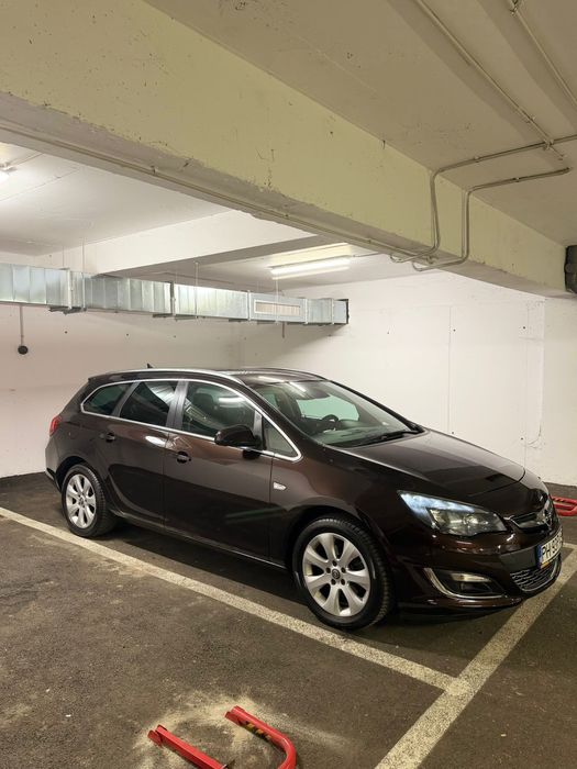Opel Astra 2015 J Sports Tourer 1.6 diesel 136cp