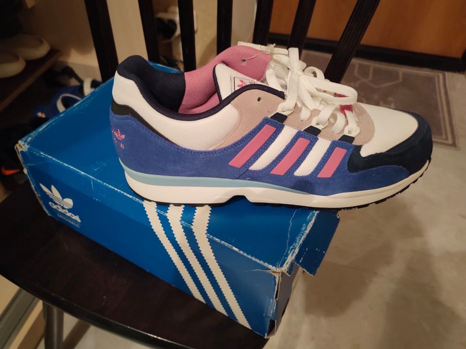 Оригинальные кроссовки Адидас