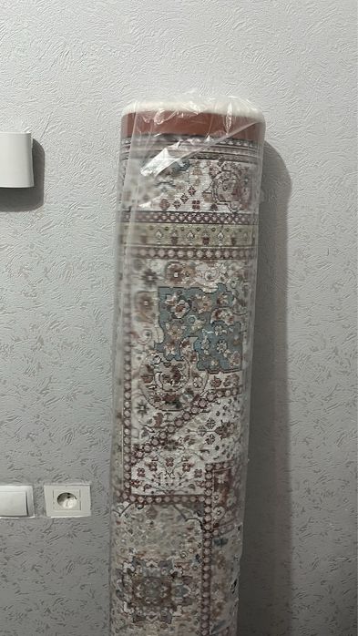 Срочно продам ковер 17000 т