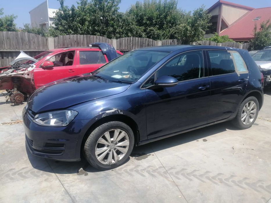 Dezmembram Golf 7  motor 1.4l benzina