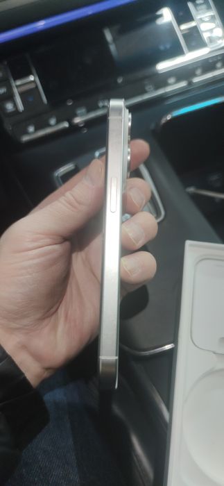 Продам iPhone 15 Pro