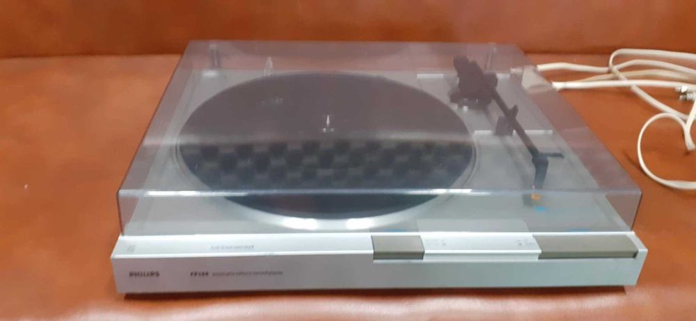 Грамофон Philips FP 140