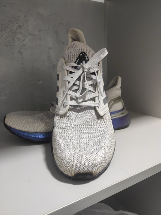 Продам кроссовки фирменные