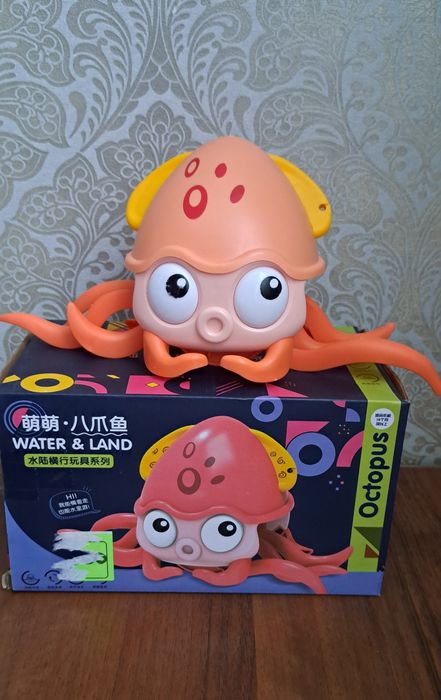 Осьминог заводной , игрушка,  новая.