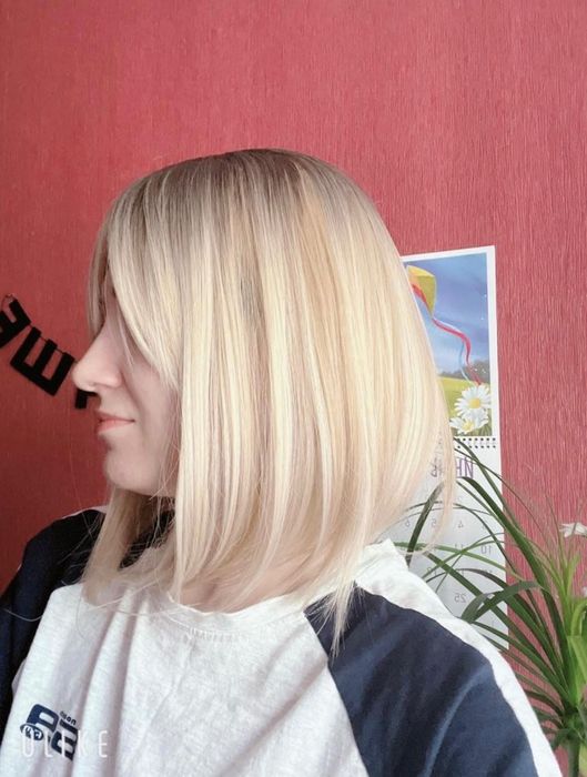 Парик с удлиненным каре