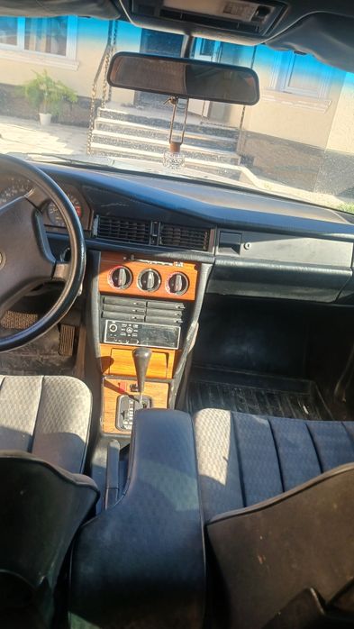 Продам "Мерседес-190".