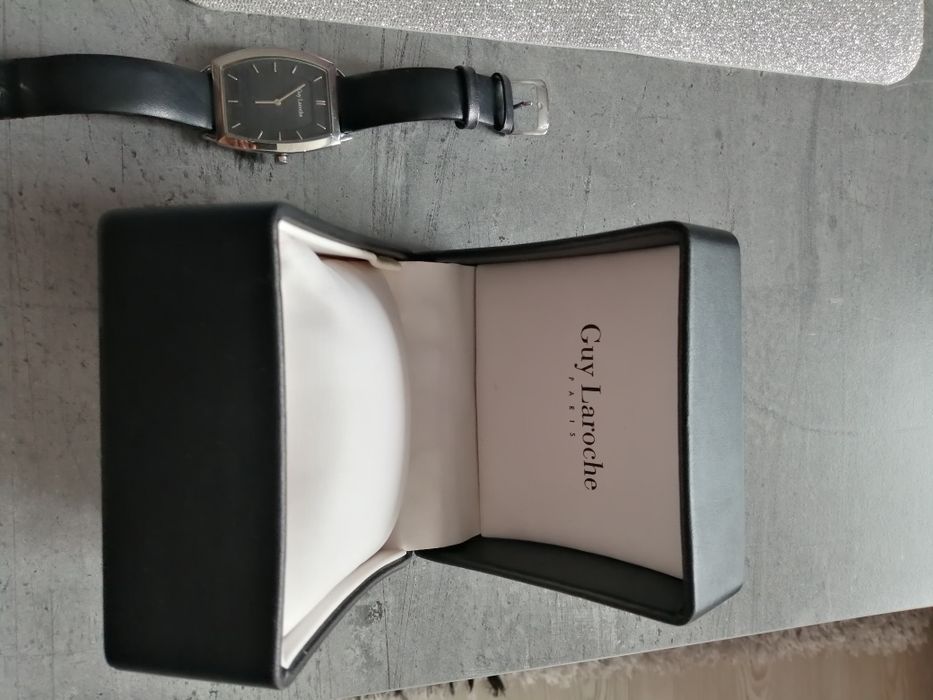 Ceas Guy Laroche impecabil