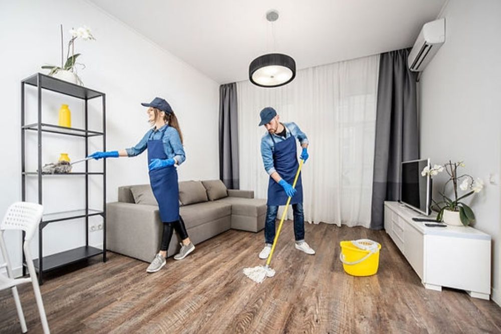 Клининг уборка квартир 

Аккуратно,