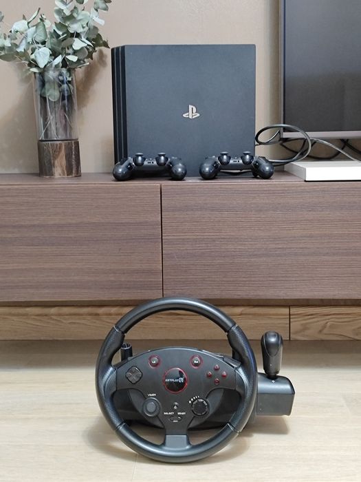 PlayStation 4 PRO 1TB в идеале