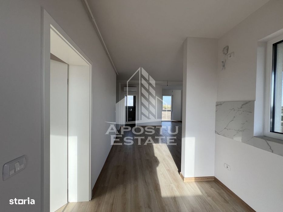 Apartament 2 camere, modern în zona Torontalului cu terasă spatioasa — fotografia 2