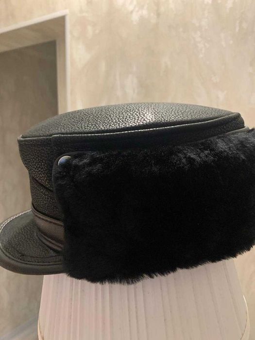 Продам шапку осеннюю