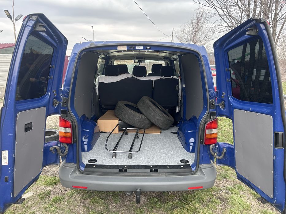 VW Volkswagen Transporter/Caravelle 1.9 TDI**105 CP**6 locuri**A.C.**