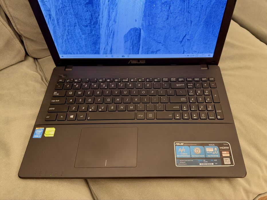 Laptop ASUS X552L 15" | Intel i7 | 8gb RAM | SSD 240gb