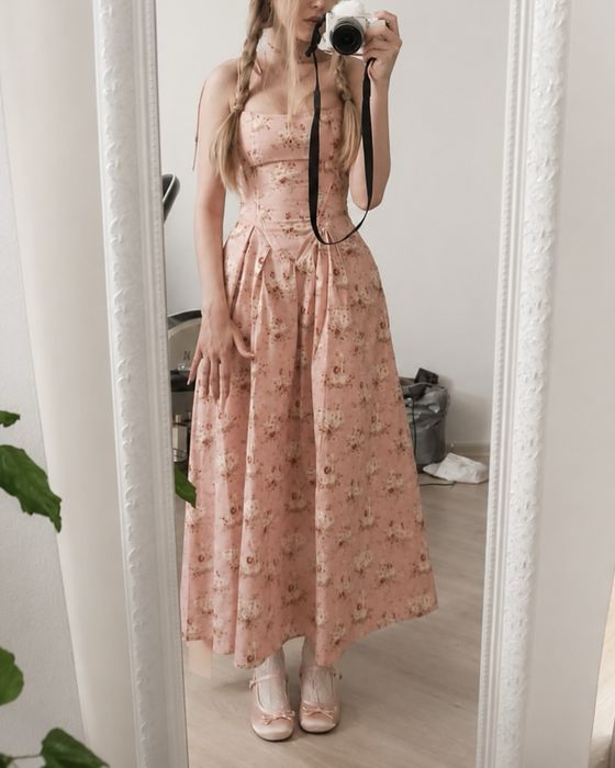 Платье Lacemade, размер S.