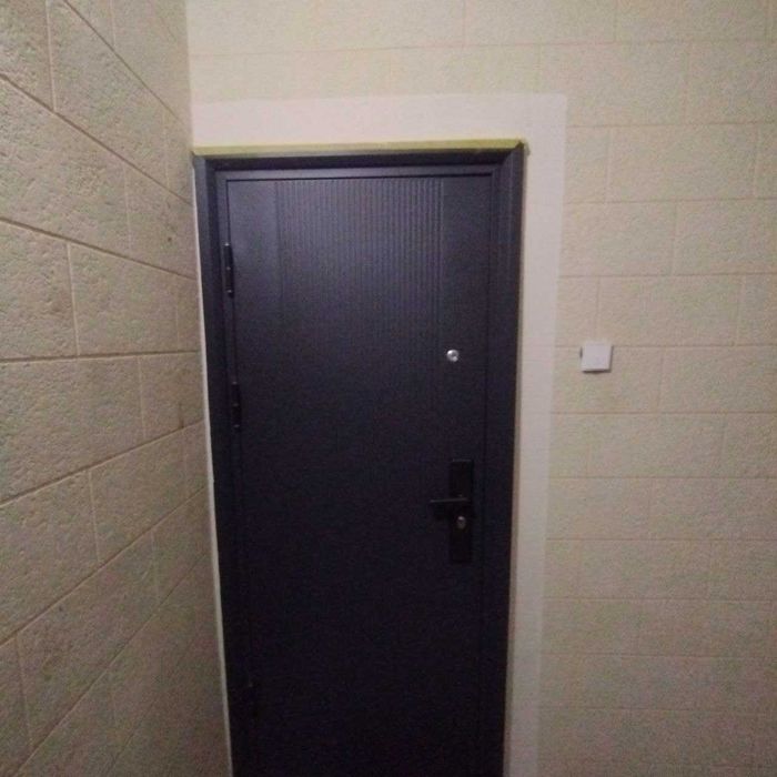 Шахар марказида 4 хона+2та катта балконли квартира