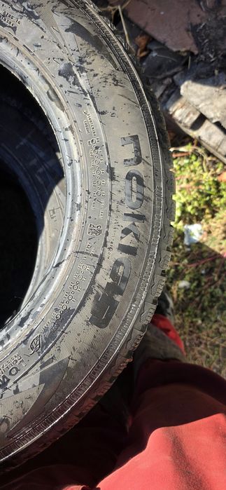 Гуми 4бр 195/65/15 - 1бр  - 68лв