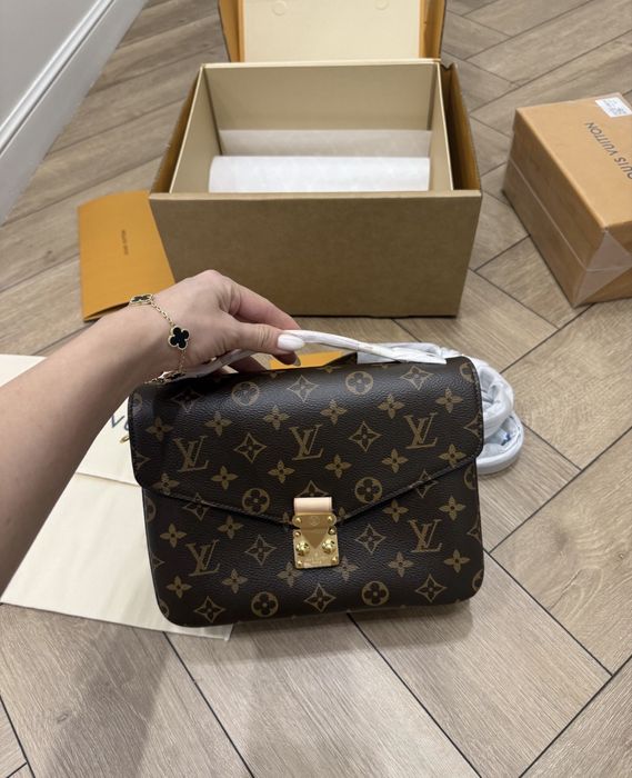 Сумка LV Louis Vuitton Pochette Metis