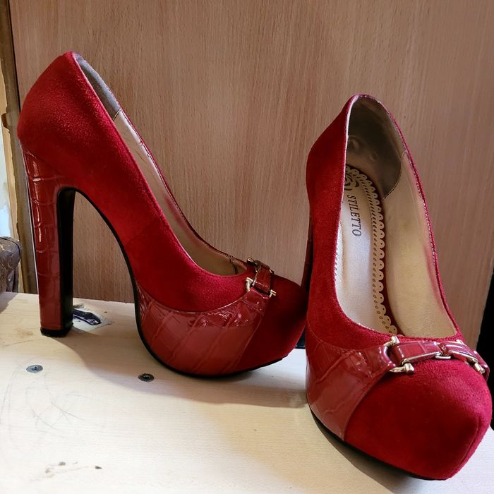 СРОЧНО!!!Продам туфлей 37-38 размер