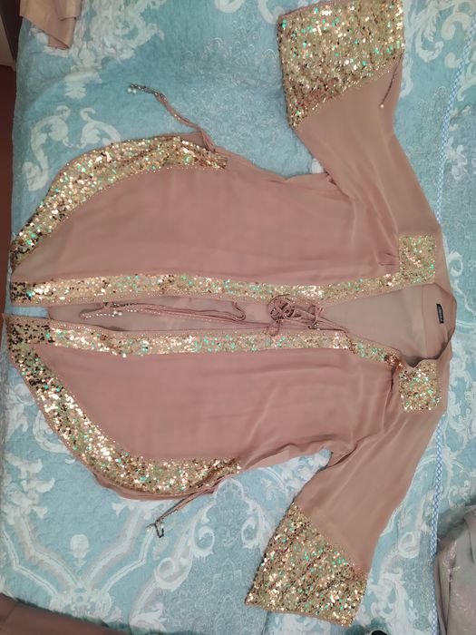 Vicherniy kiyim shimli abaya, Abbara firma