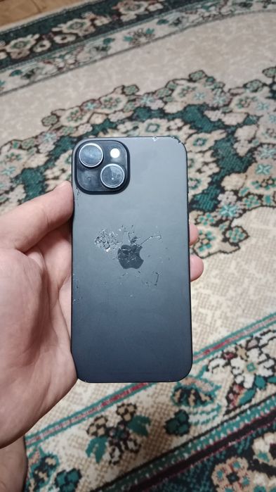 Айфон 15 простой