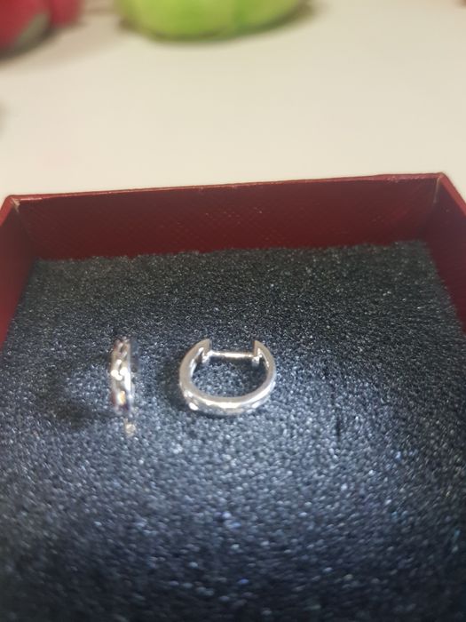 Cercei aur alb 18k cu 14 diamante