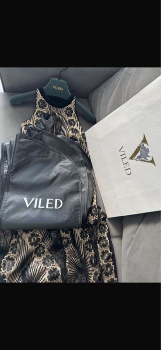 Платье Basix, покупала в Талан