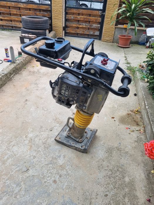 Mai compactor Bomag BT 60 4