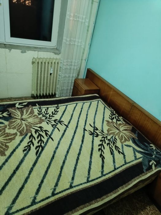 Inchiriez o camera in apartament cu 3 camere