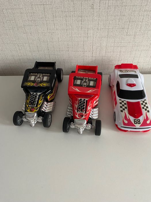 Лот колички Hot Wheels