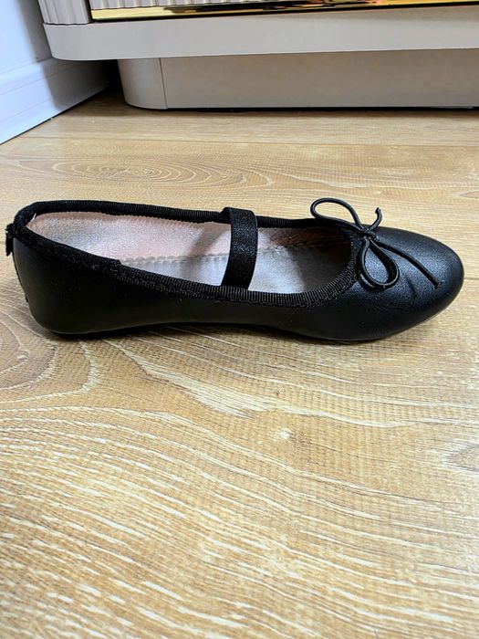 Balerini negri H&M marimea 28 pentru evenimente  cu bereta si toc