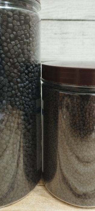Корм для золотых рыбок 1200 и 600 мл.