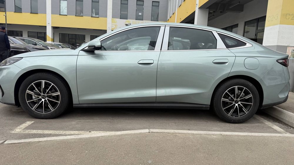 Byd Seal 06 hybrid 2000km zapas hod (nasiyaga savdo qilamiz)