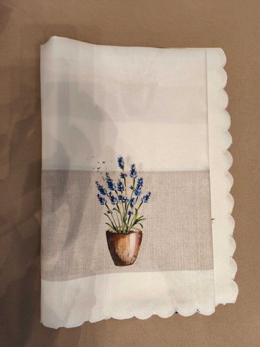 fata de masa model lavanda