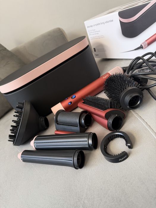 Маша Dyson Airwrap