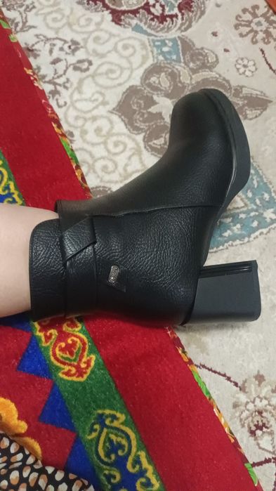 Қыстық етік сатылады