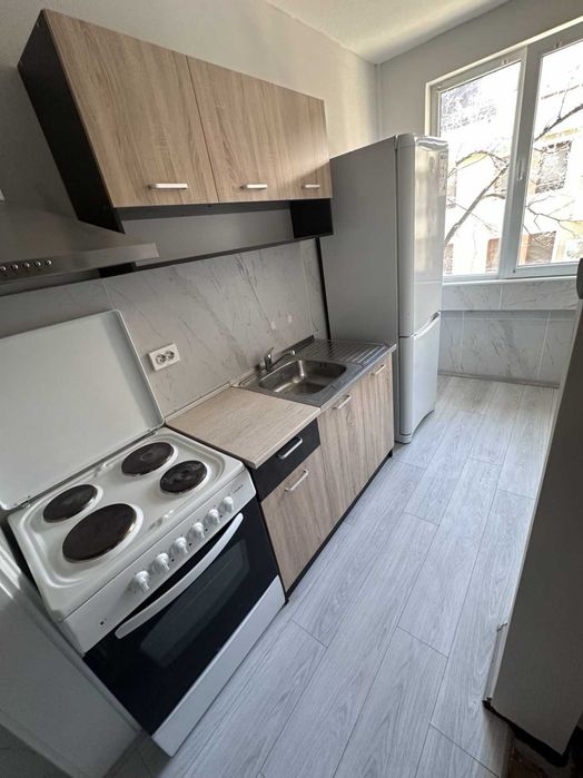 Тристаен Апартамент в Каменица 1