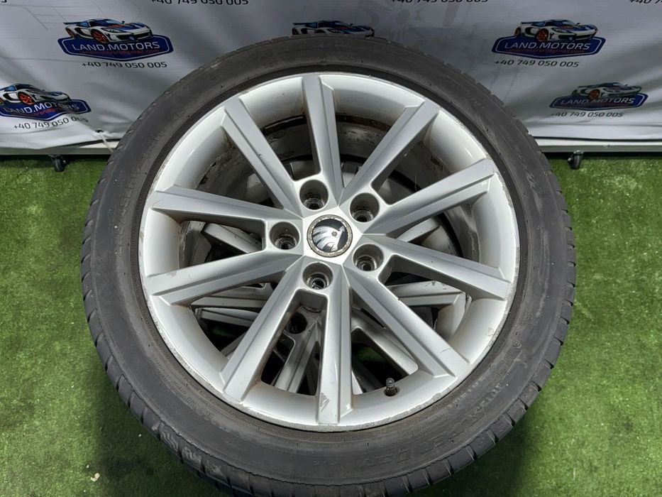 JANTE SKODA R17 / 5x112 / SUPERB 2 / 225 /45 ZR17 94W XL / 7JX17H2 ET49 / 3824+ CAUCIUCURI (X4)