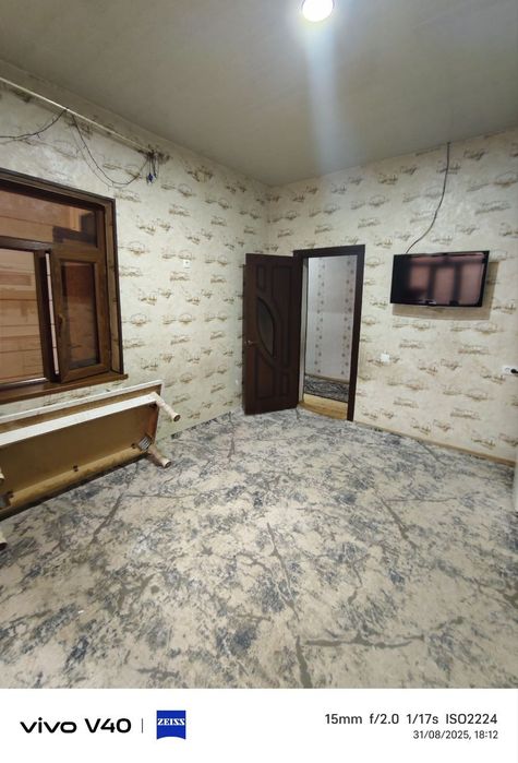 2,5 соток  4 ком  Шумелиский ближе метро 10 минут