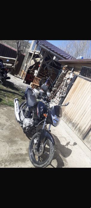 Vand Yamaha 125cmc stare foarte buna