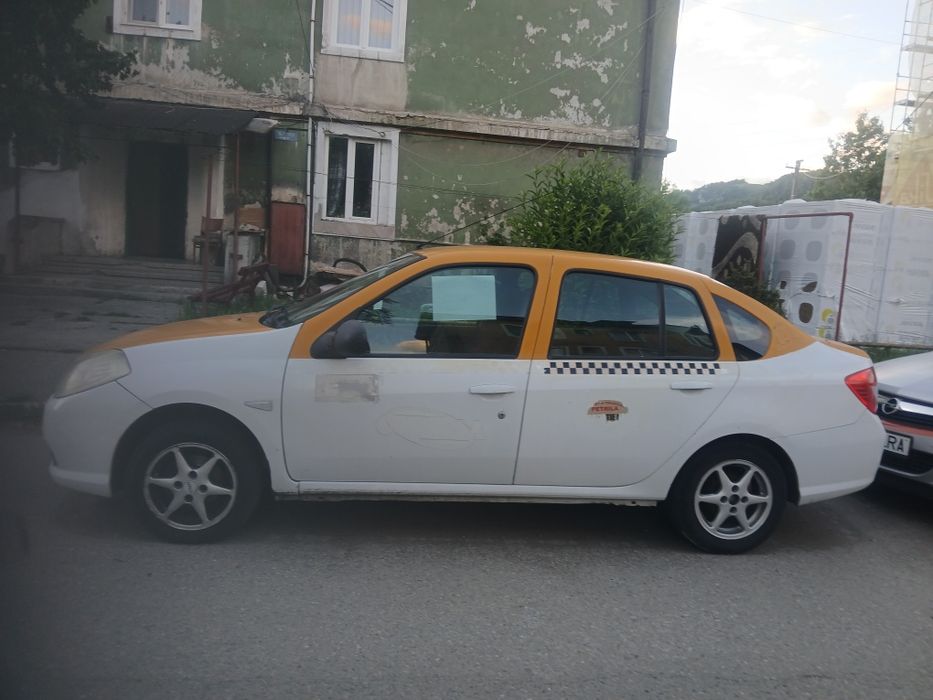 Renault Clio 2012 - GPL + benzina - 1.000 €
negociabil